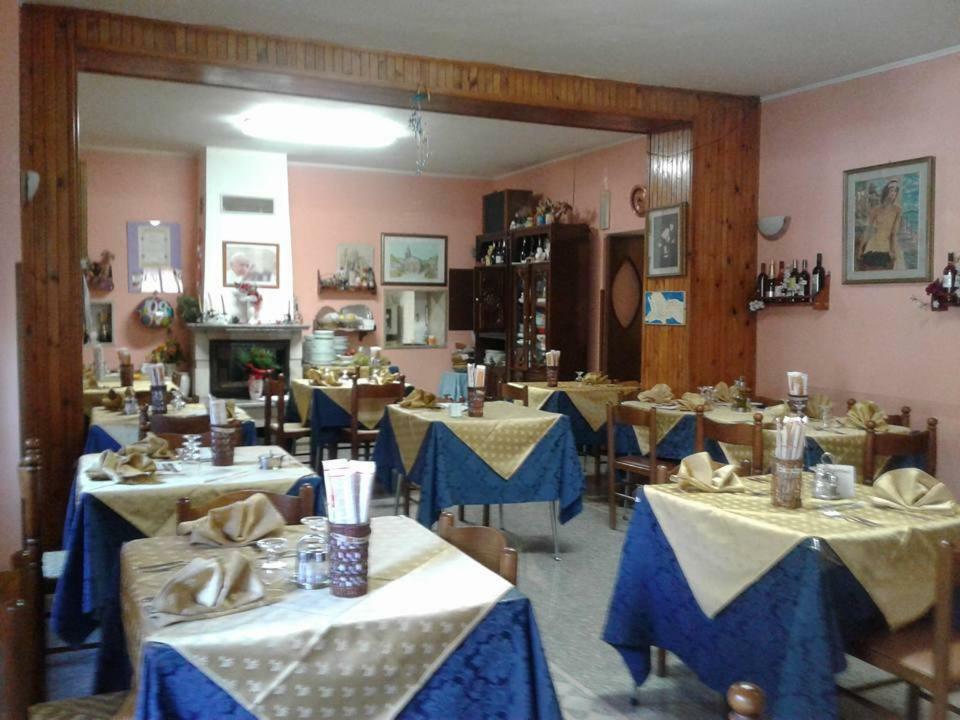 La Lucciola Albergo Ristorante タリアコッツォ エクステリア 写真